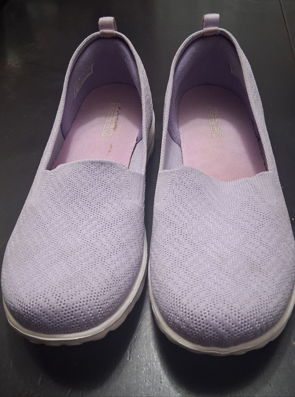 Skechers Go Walk Women’s Lavender Slip-On Shoe Size 9